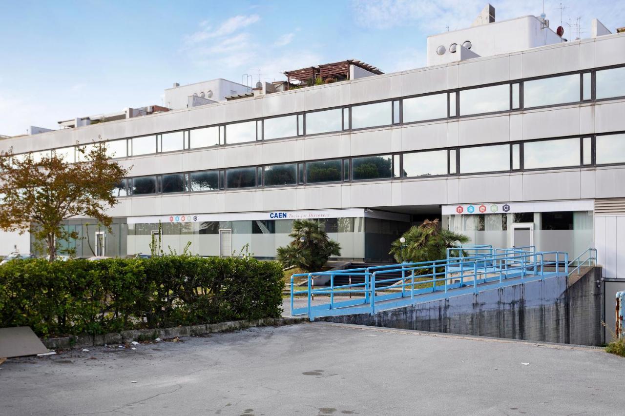 Attico Con Terrazza A Viareggio Apartment Екстериор снимка