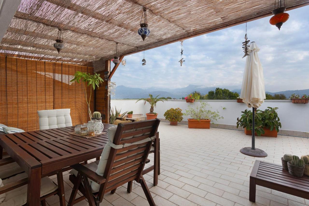 Attico Con Terrazza A Viareggio Apartment Екстериор снимка